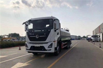 東風天龍后八輪20噸噴霧車，國六綠化噴灑車